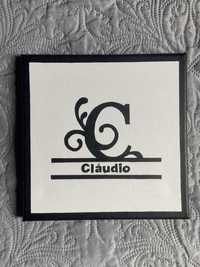 Quadro com o nome “Cláudio”