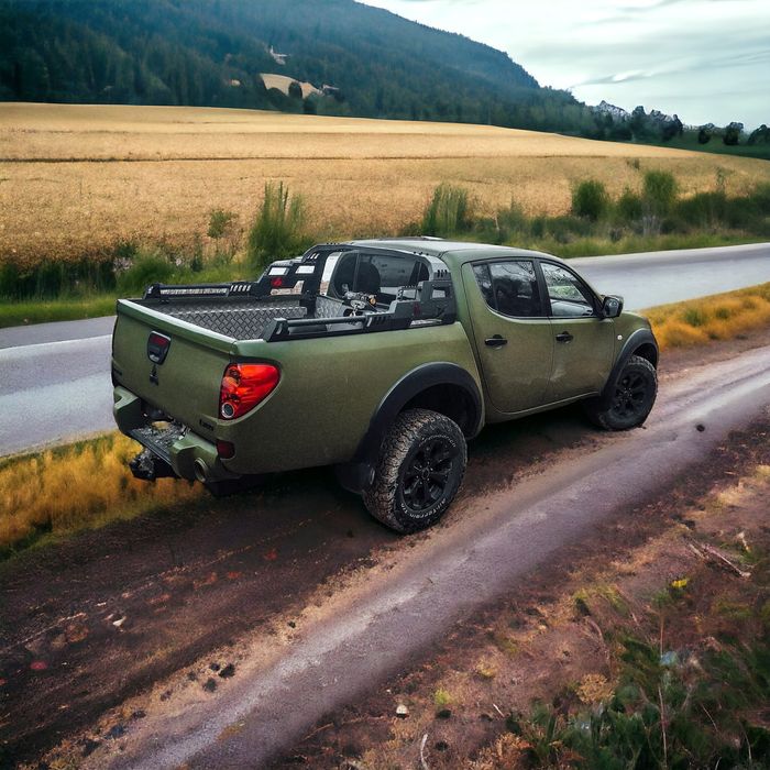 Mitsubishi L200 orurowanie paki DAKAR Rollbar