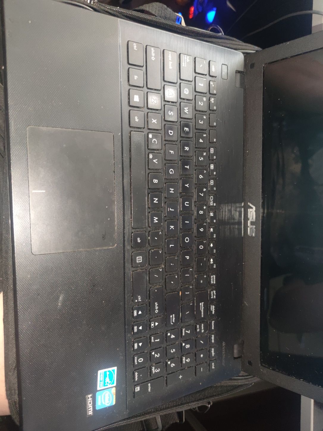 Laptop Asus X551M