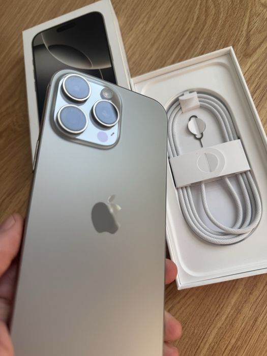 Iphone 16 Pro Max de 256gb com Fatura e Garantia (Como Novo )