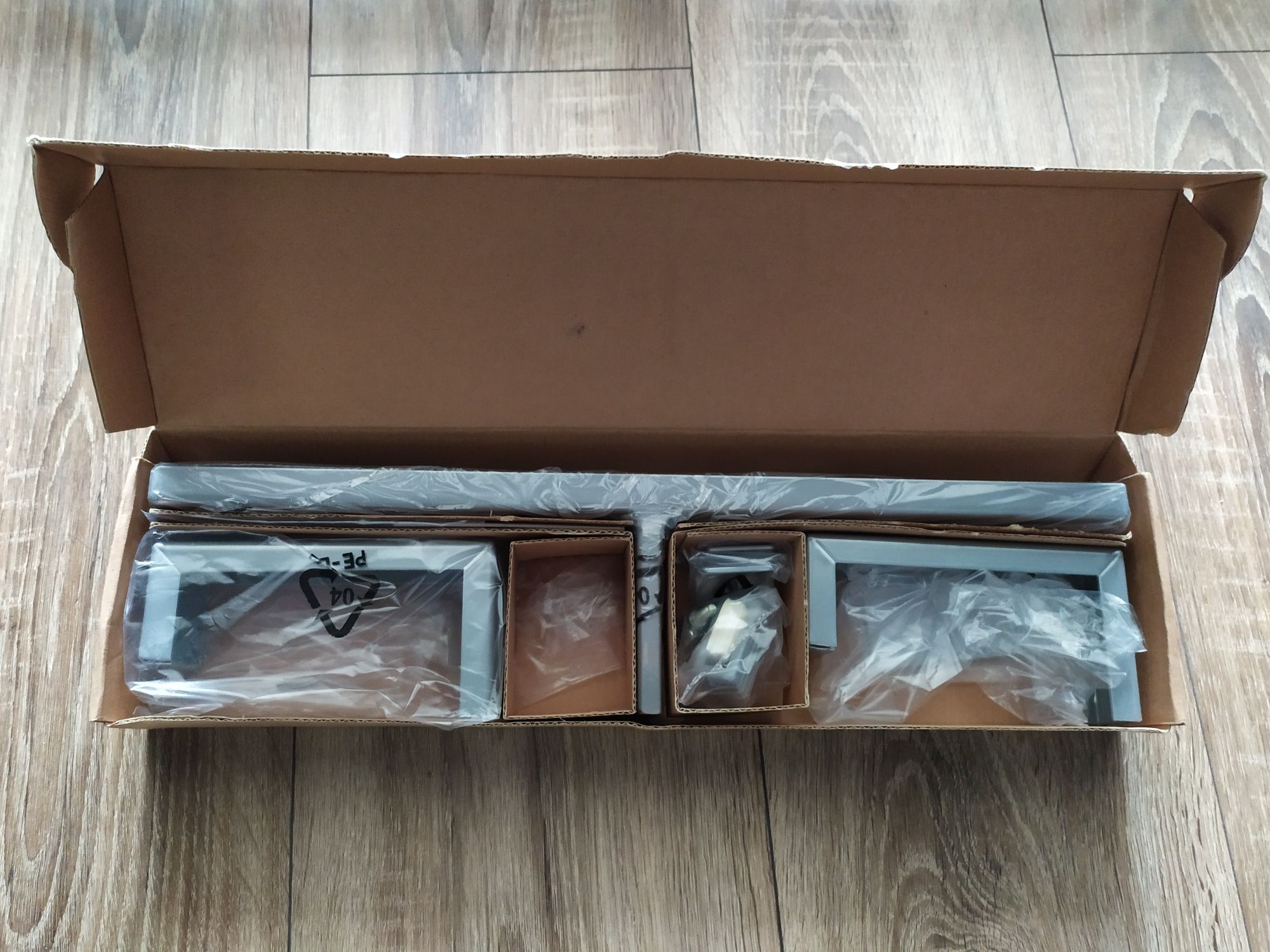 Uchwyt Ikea srebrny 48x22 cm tuner dekoder