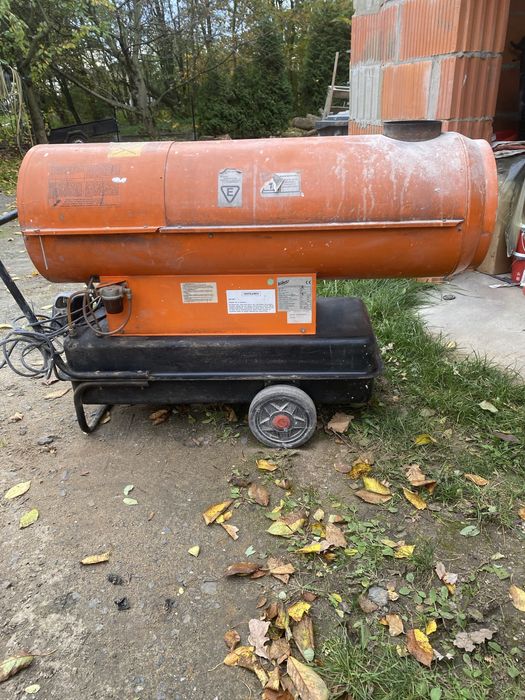Nagrzewnica olejowa dmuchawa