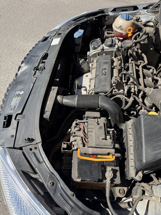 Авто skoda fabia 2011 1.2