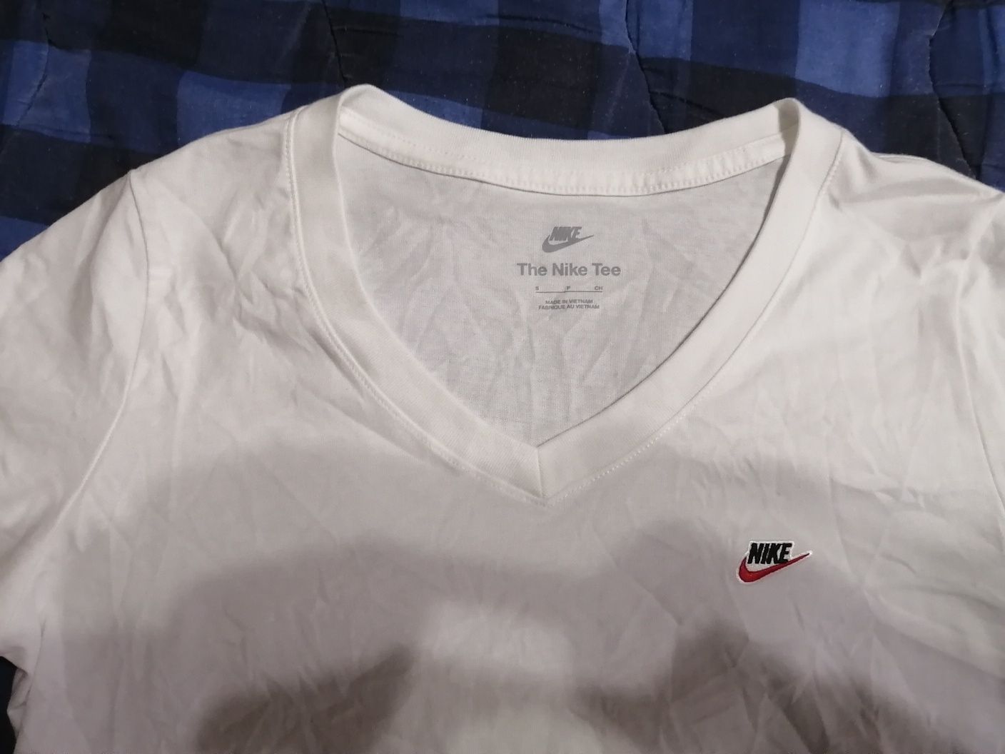 Белая женская футболка Nike р. S-M, р.158-164. Оригинал.