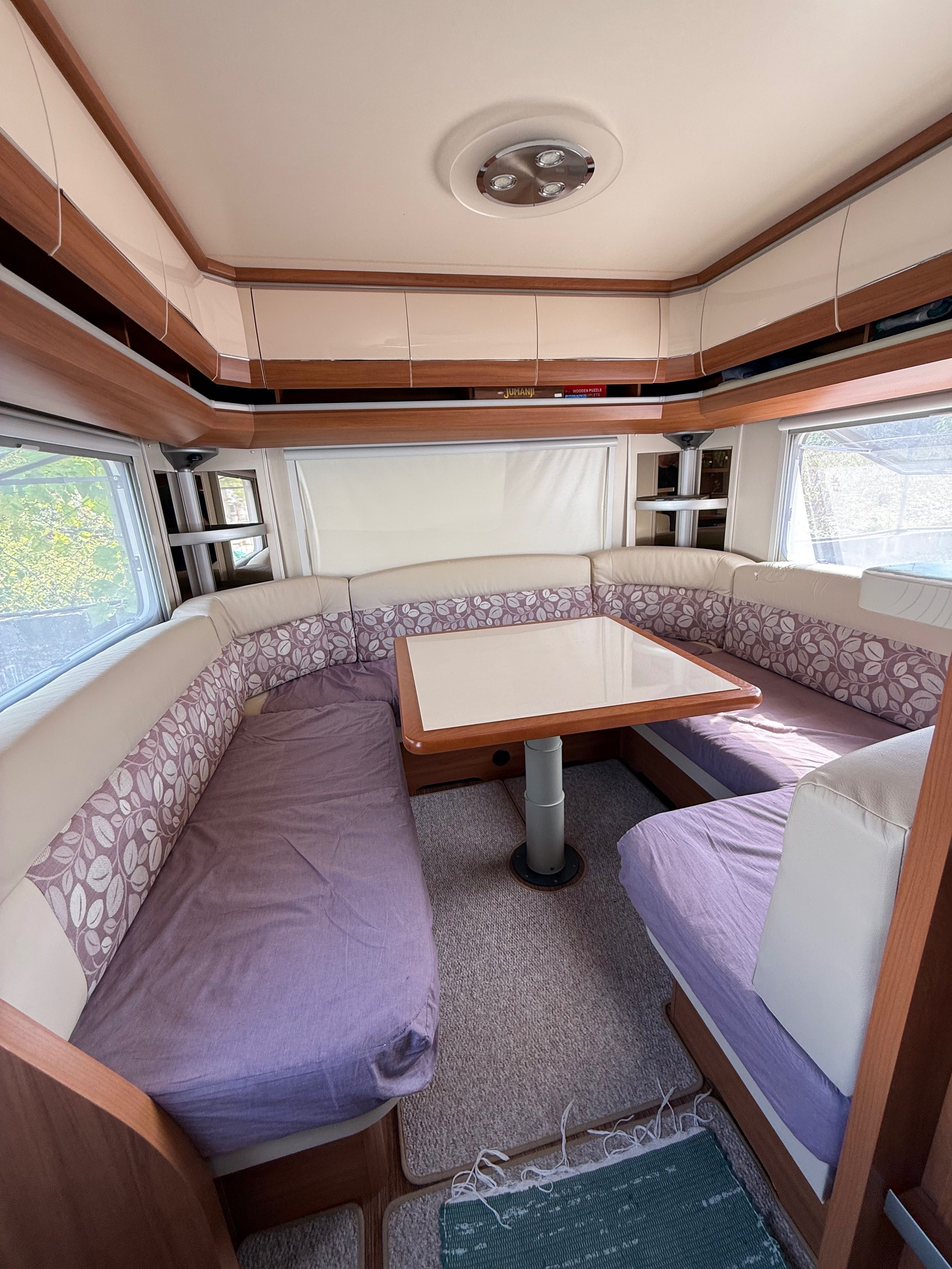 Caravana Hobby Excellent 560 CFe