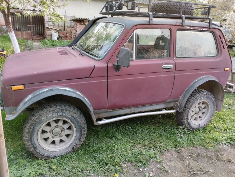 Продам Нива 2121 1988