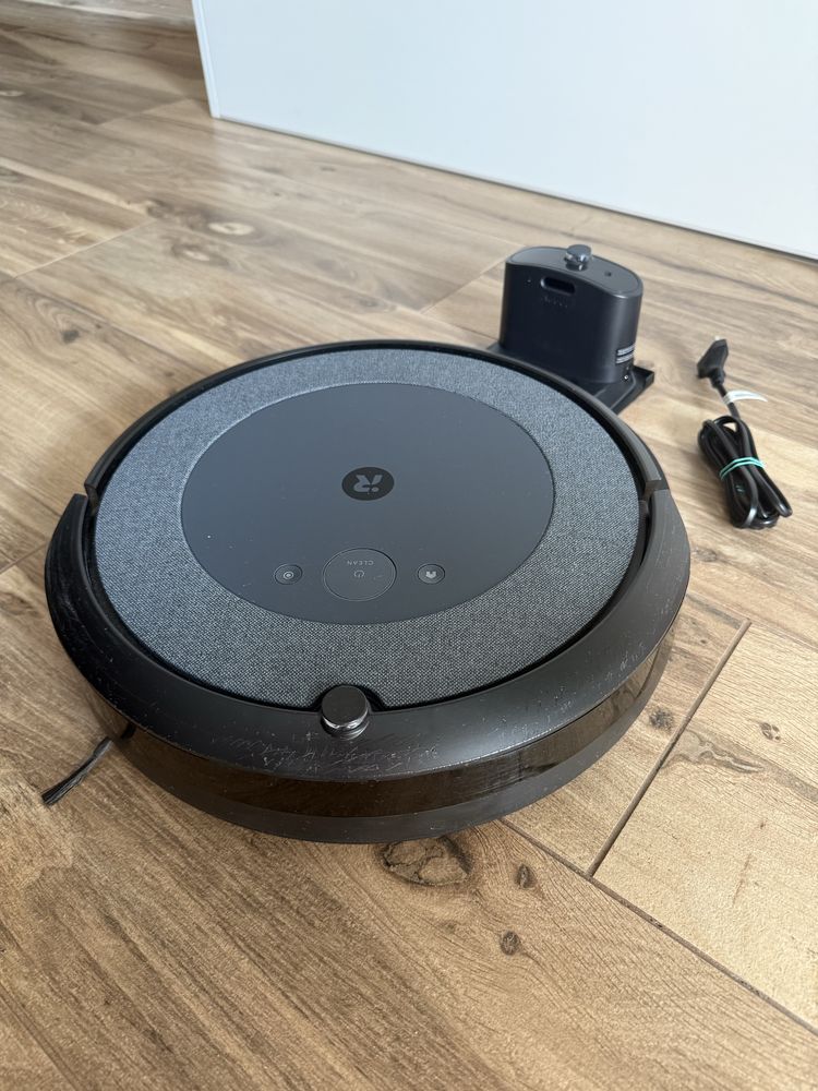 iRobot Roomba i5 robot sprzątający