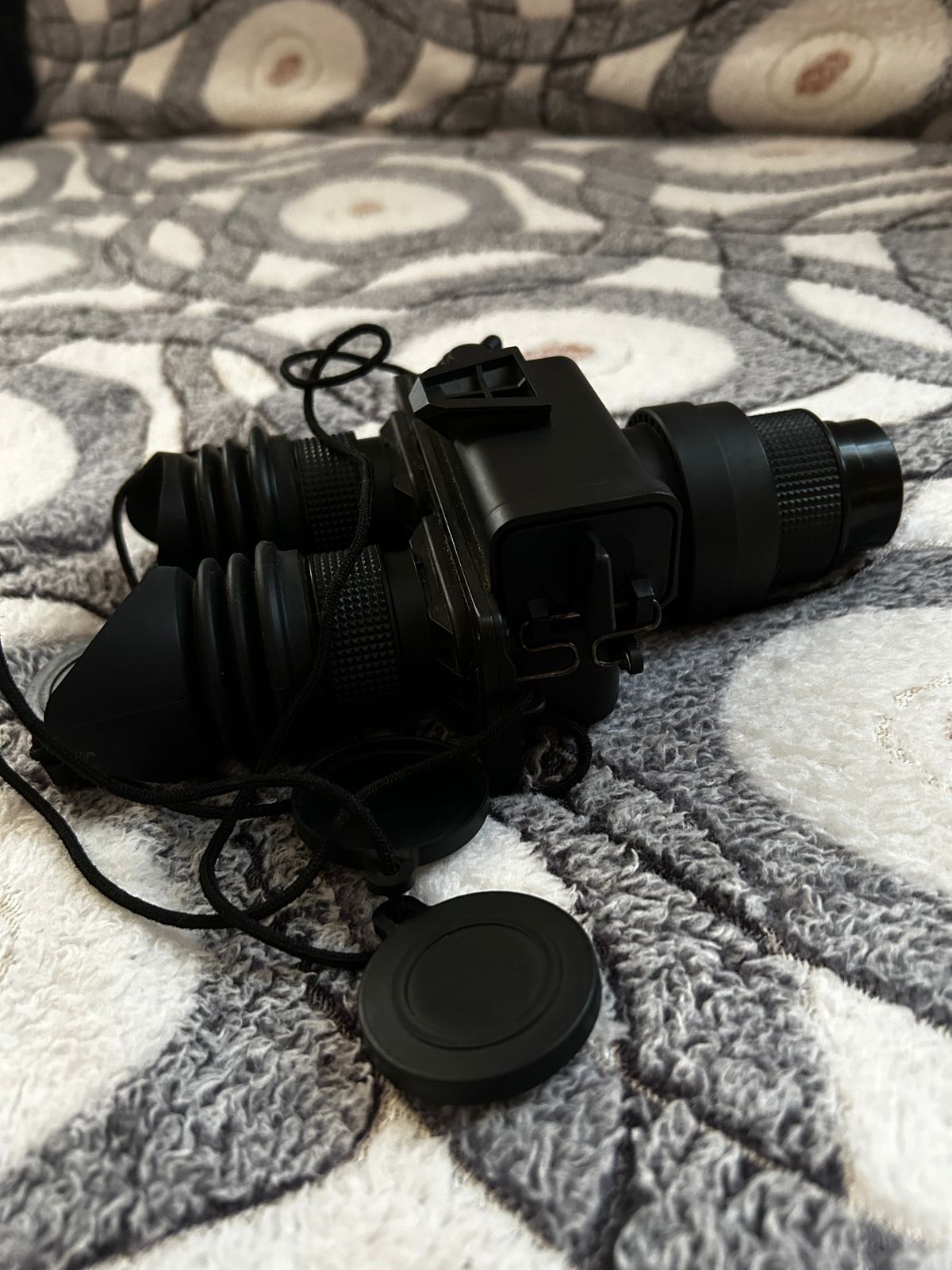 Прибор нічного бачення M972