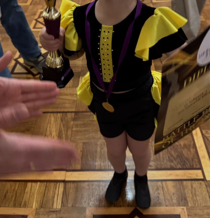 Костюм бджілки напрокат