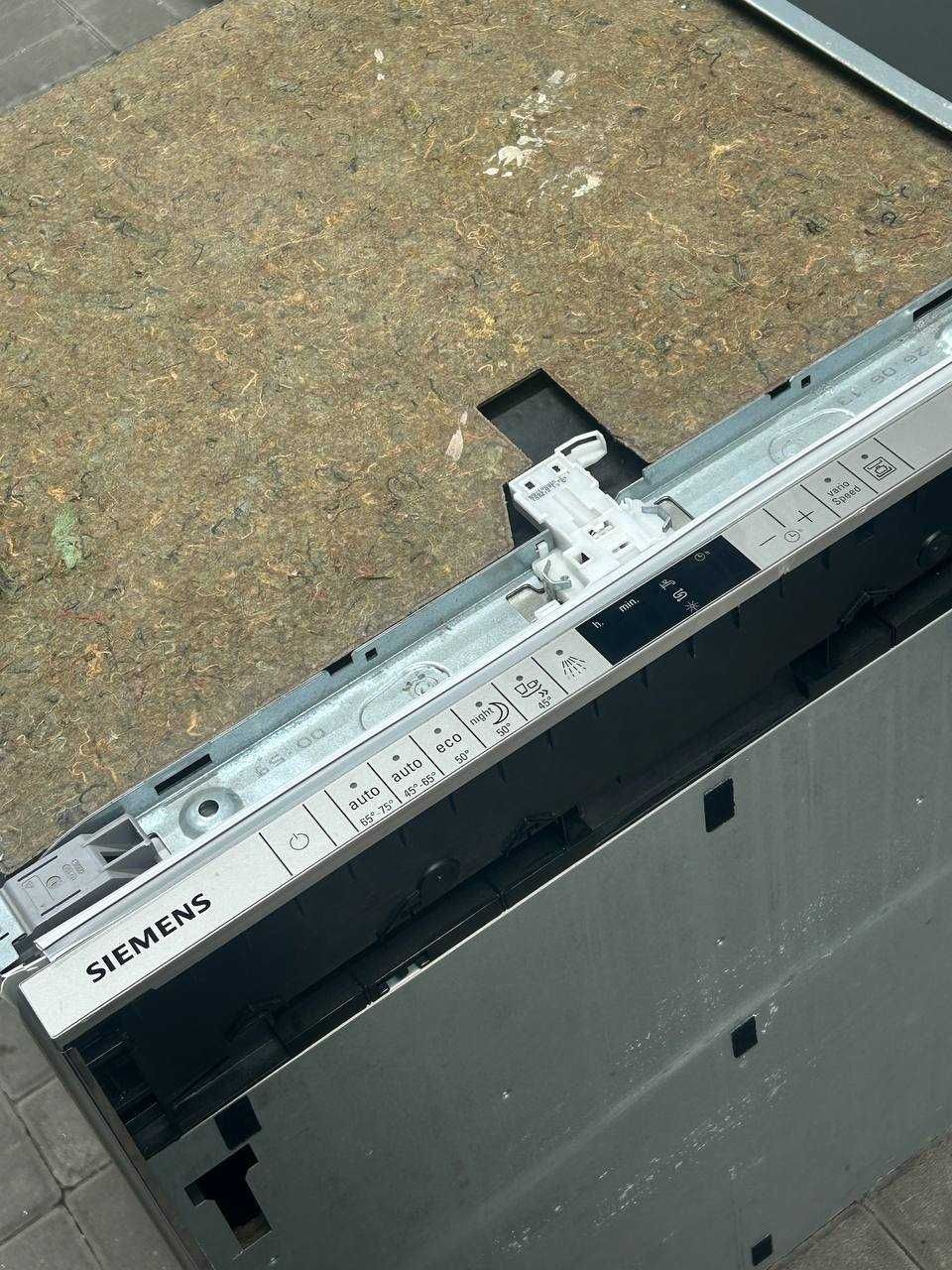 Посудомийка Siemens SX76T030EU / посудомийна машина під повну забудову