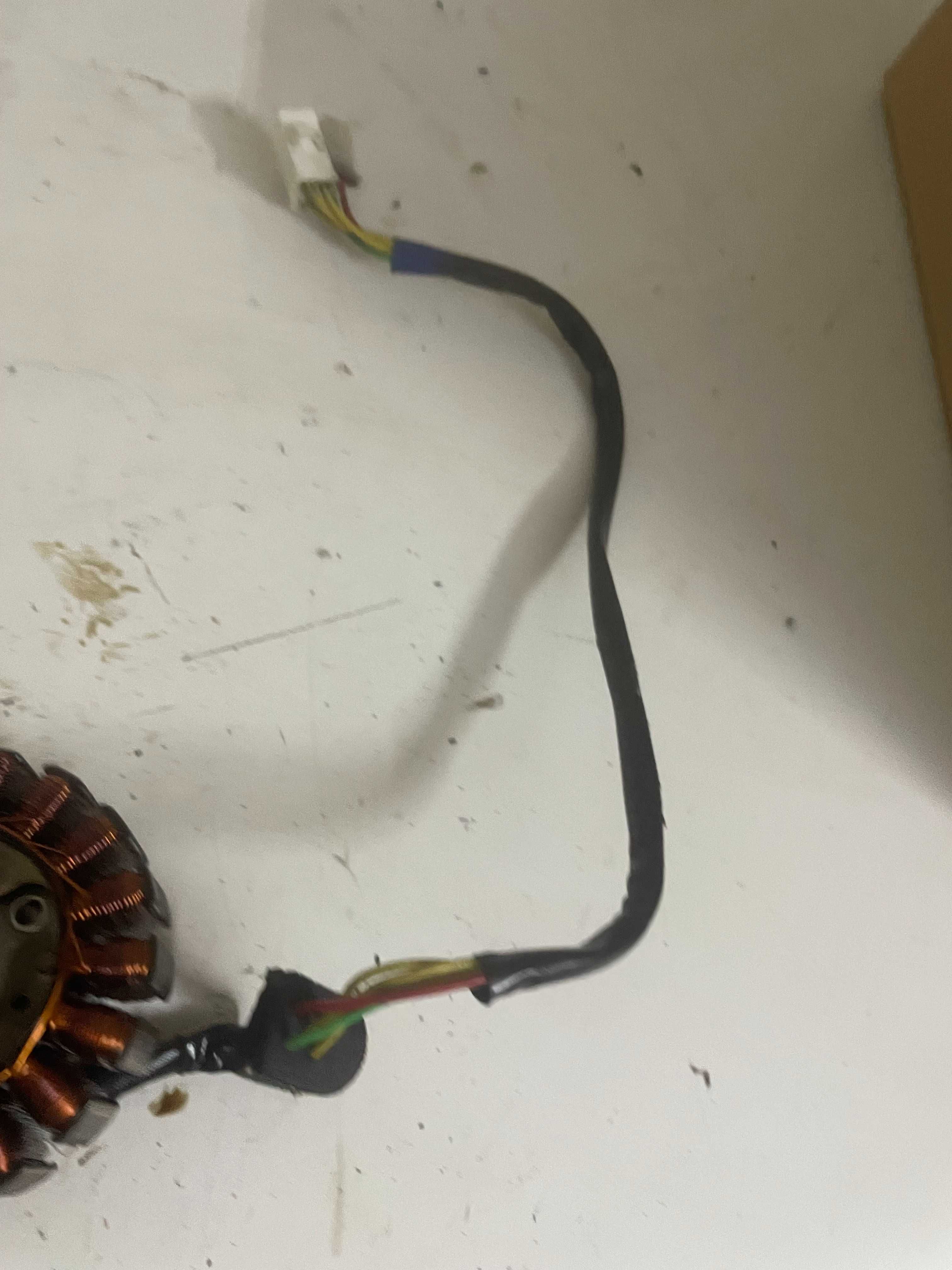 Daelim Roadsport 125 stojan stator iskrownik