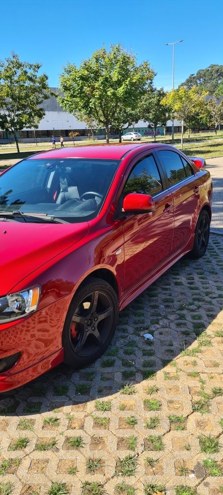 Mitsubishi lancer