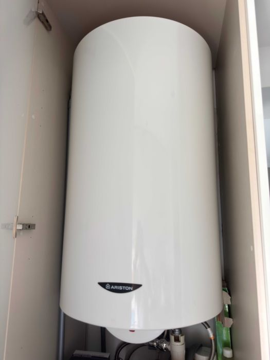 Termocumulador ARISTON ARI 150 VERT 560 THER MO