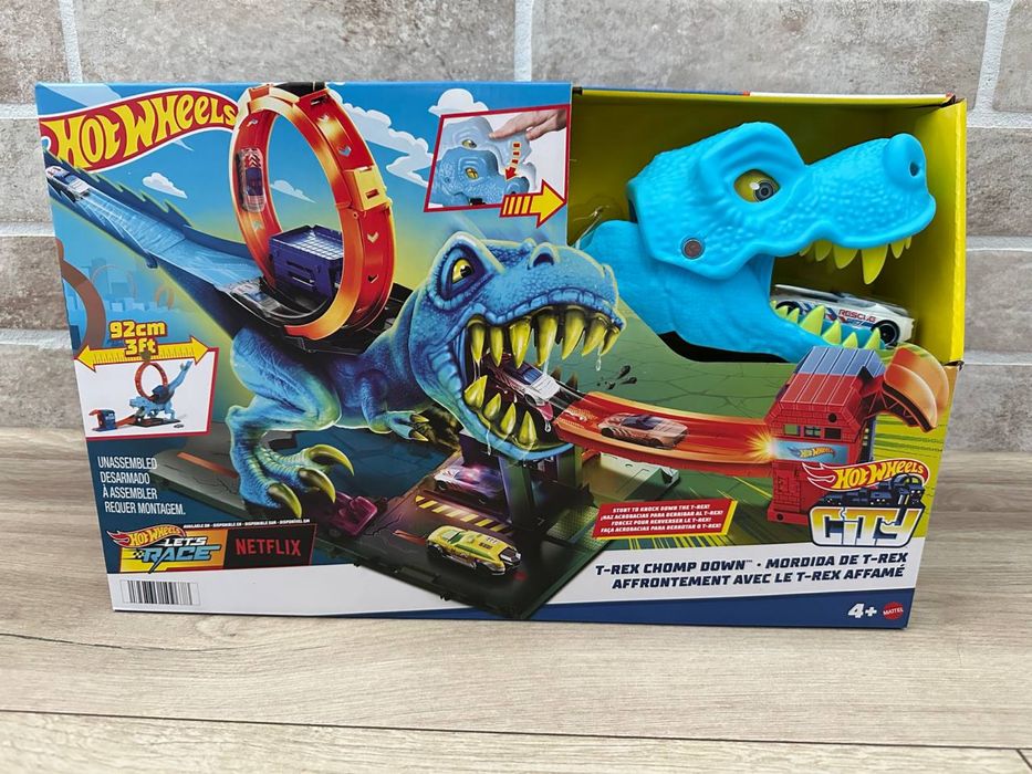 Ігровий набір Hot Wheels City Полювання Ті-Рекса