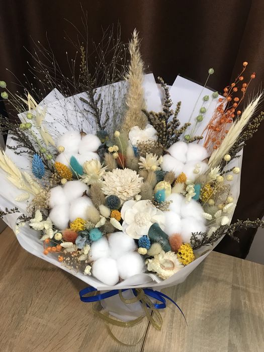 Букет із сухоцвіту.
