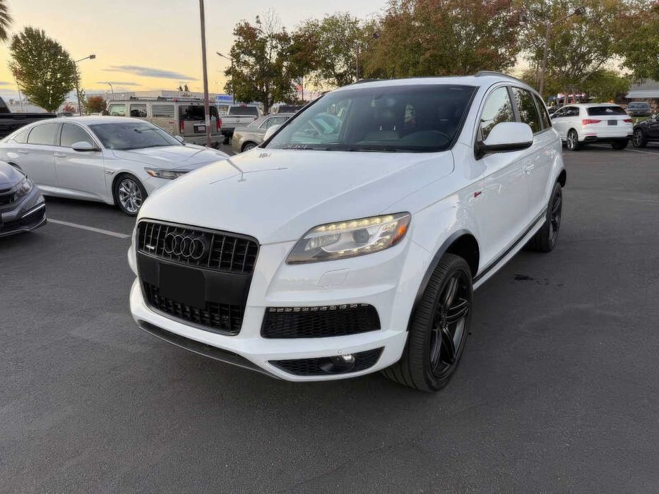 Audi Q7      2014