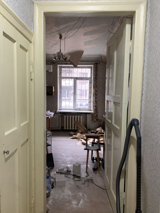 Продам хорошую, жилую, уютную квартиру в центре города