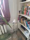 Lampa stojaca biala