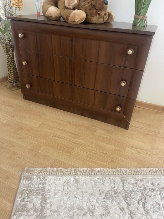 Продам комод в гарному стані