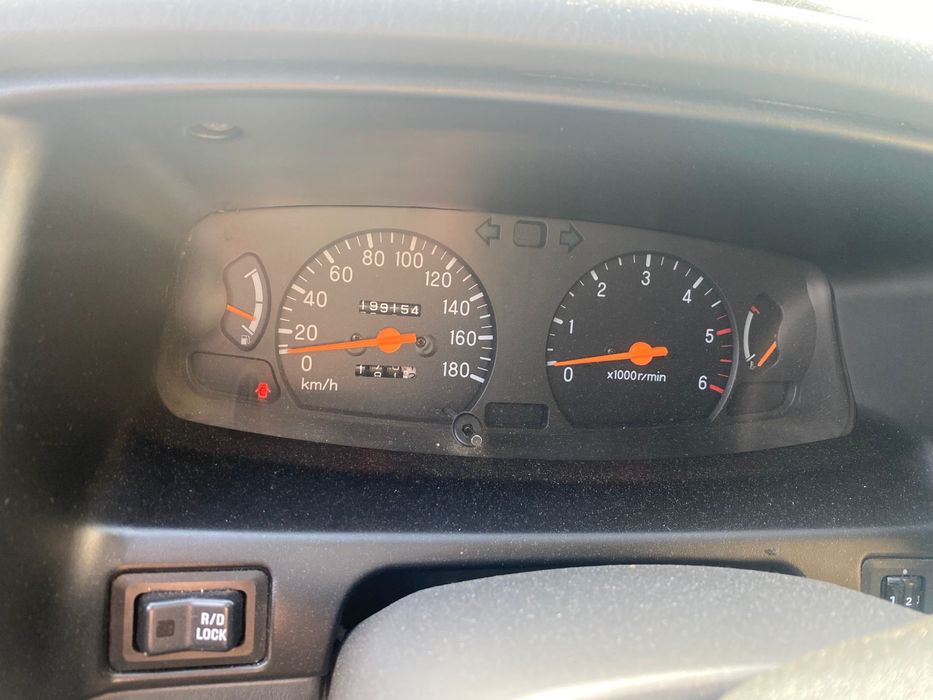 Mitsubishi Strakar L200