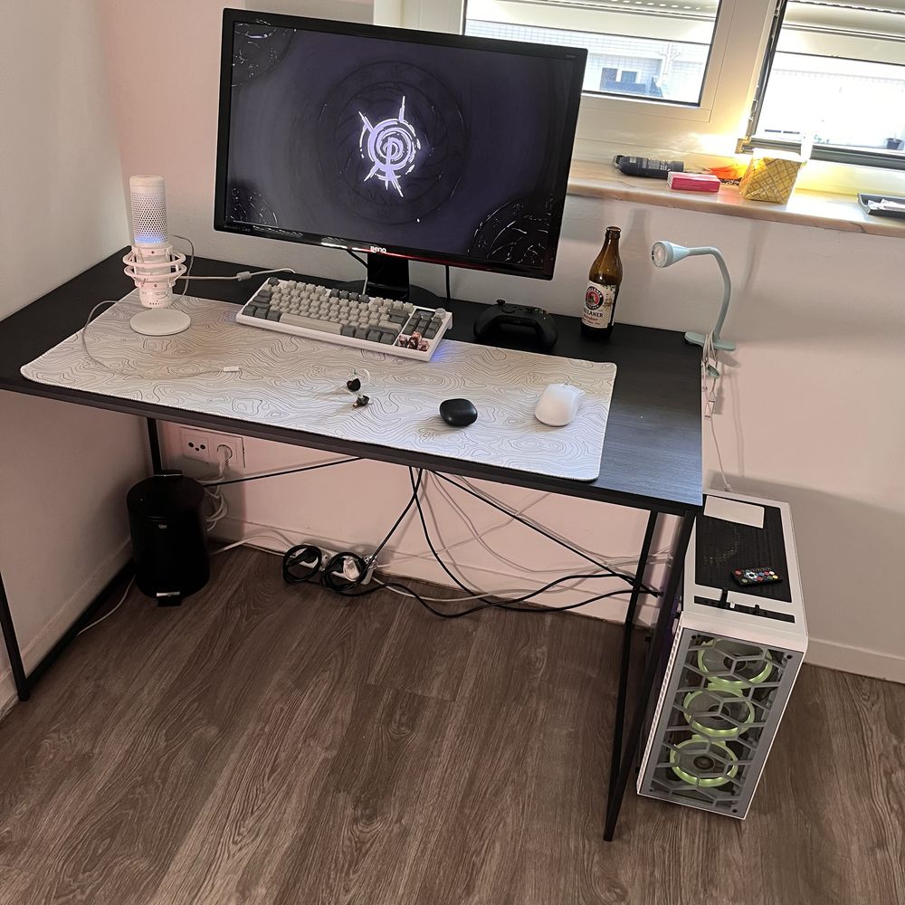 PG GAMER amd com monitor 27”