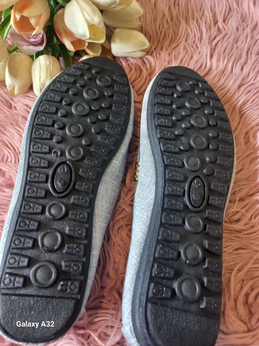 Nowe wsuwane buty eleganckie 41
