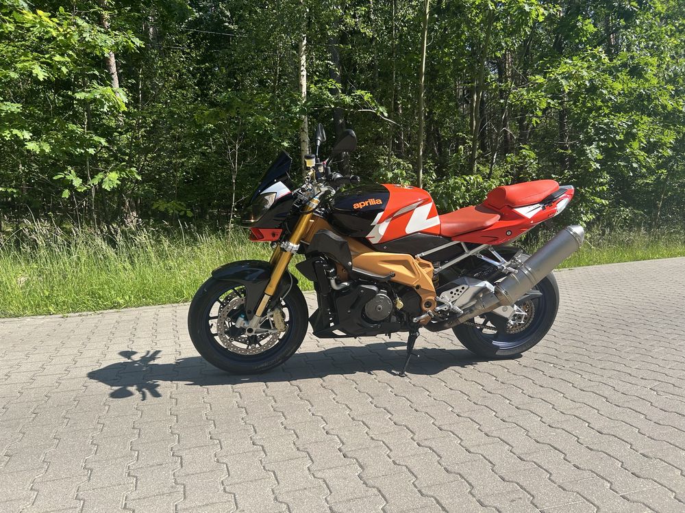 Aprilla RSV1000R Tuono Factory