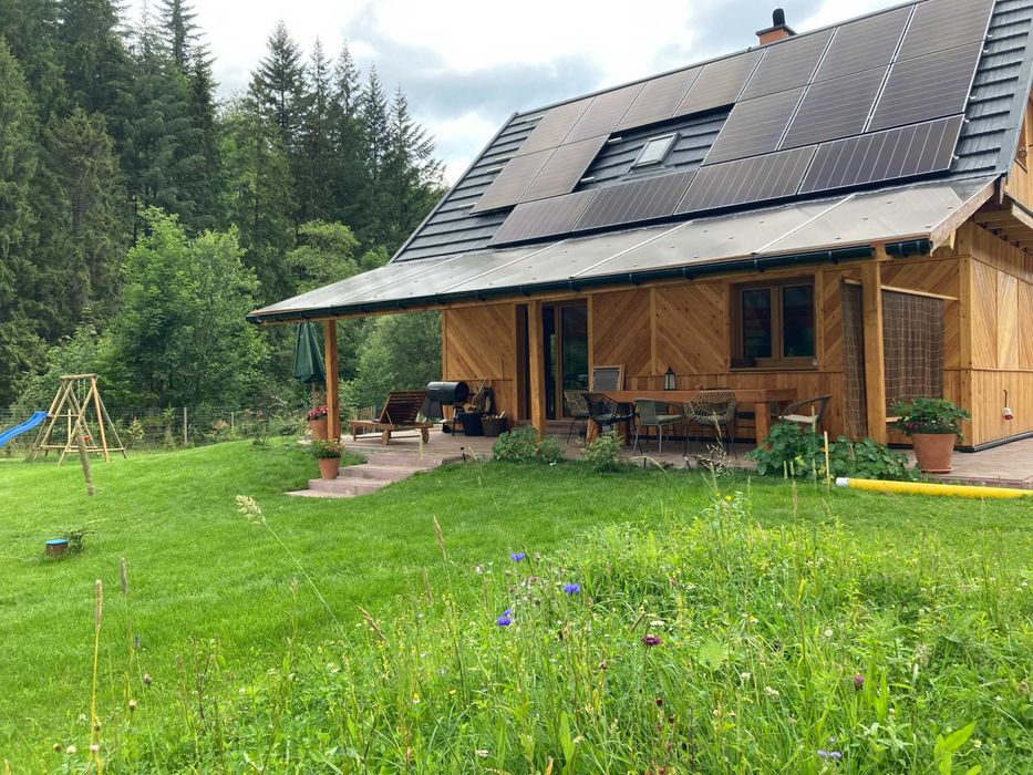 Modrzewiowy domek w górach, Beskid Żywiecki – „Bułkowisko“