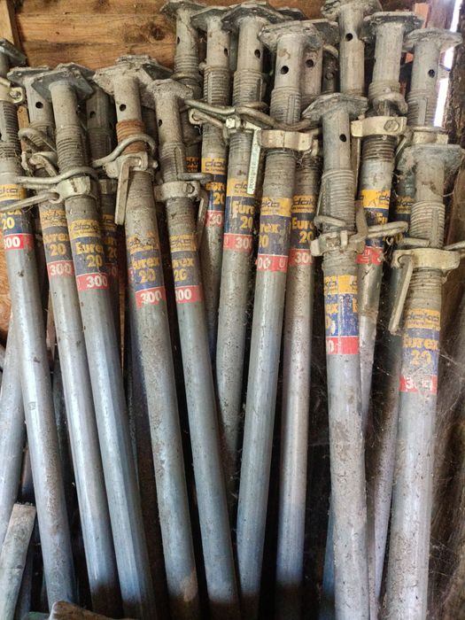 Стійкі для горизонтальної опалубкі"doka"