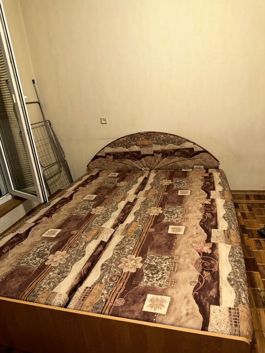 Кровать , в хорошем состоянии