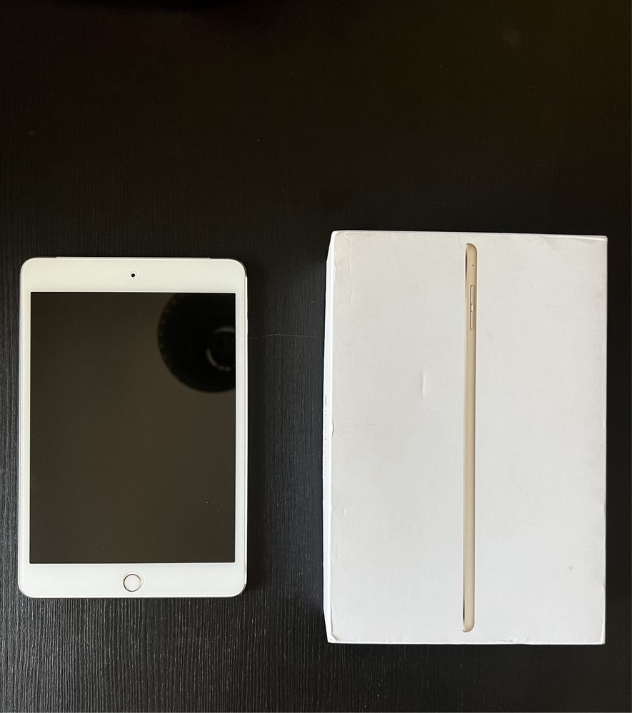 Ipad Mini 4 LTE Cellular , 64GB igla stan