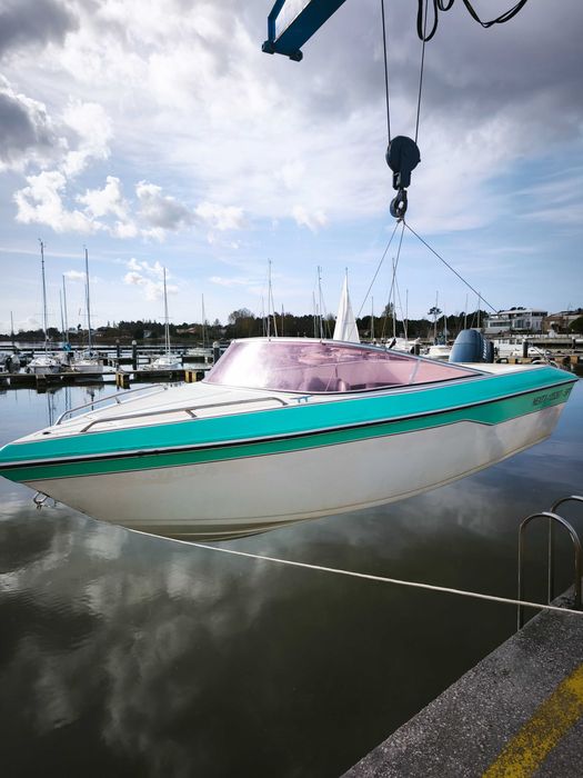 Lancha Argus 4,65 c/atrelado