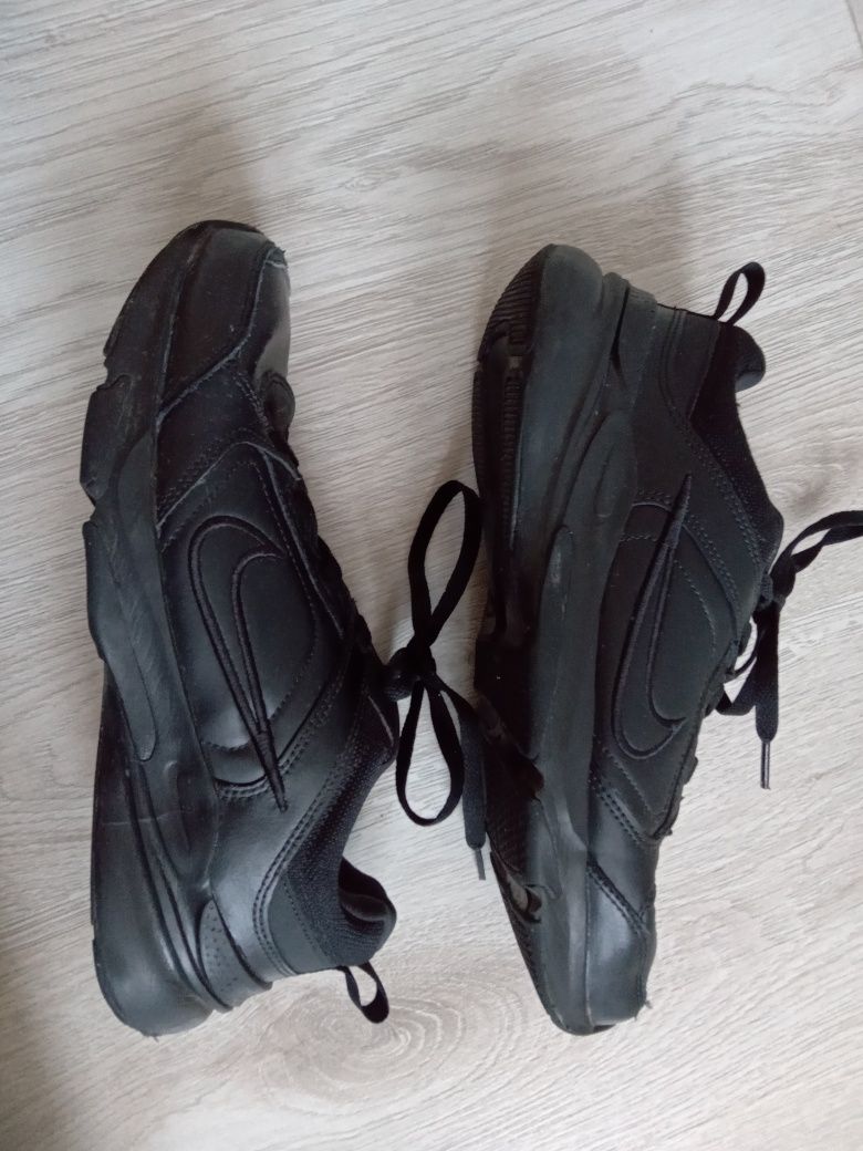 Buty sportowe Nike Defy All Day 41
