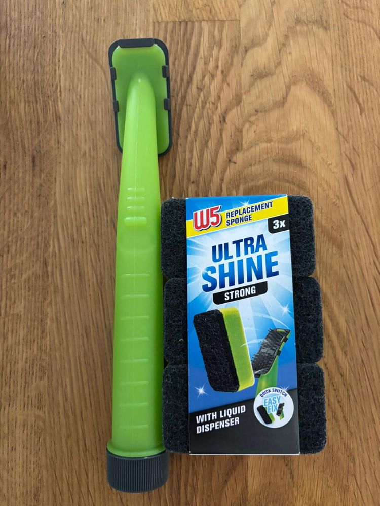 Dispensador de liquido com esfregão