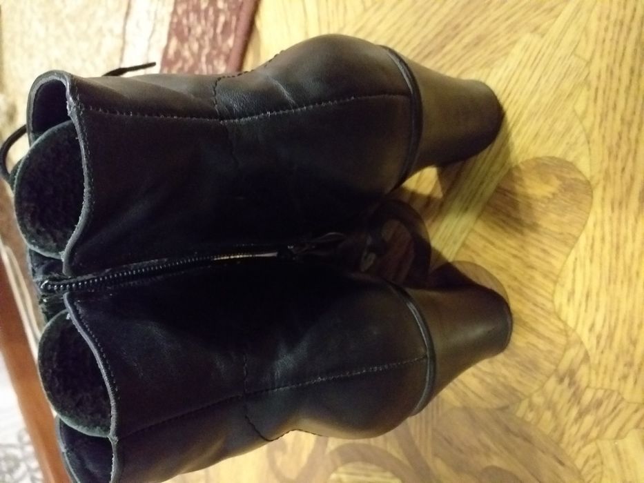 Продам ботинки натуральная кожа