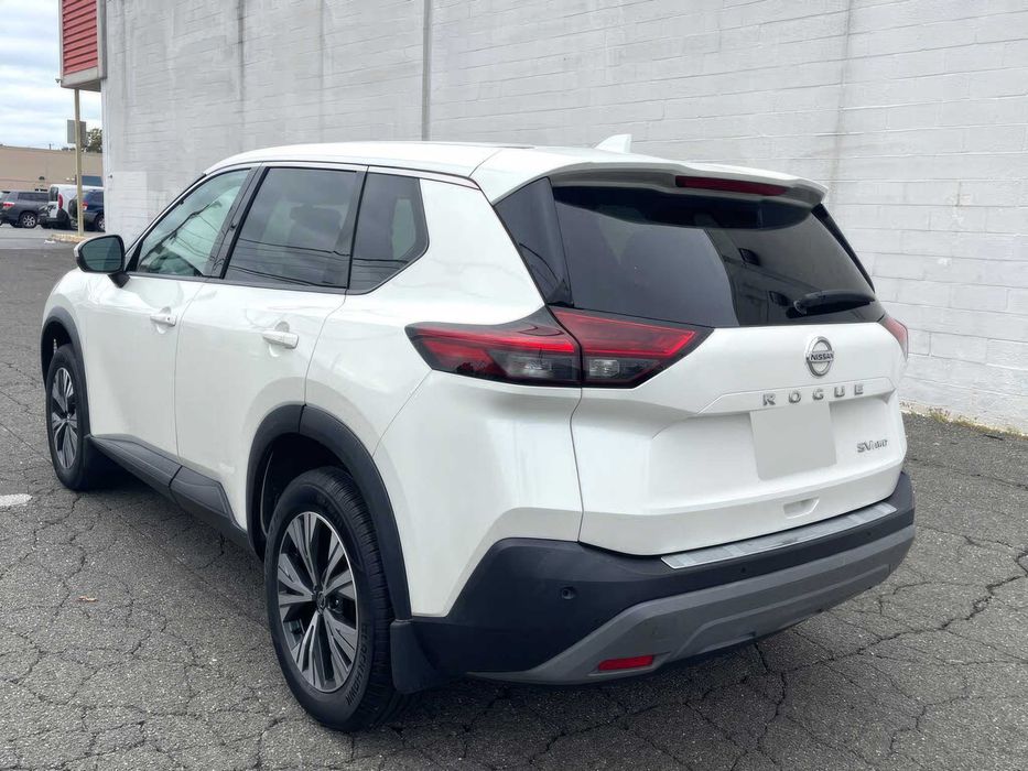 Nissan Rogue      2021