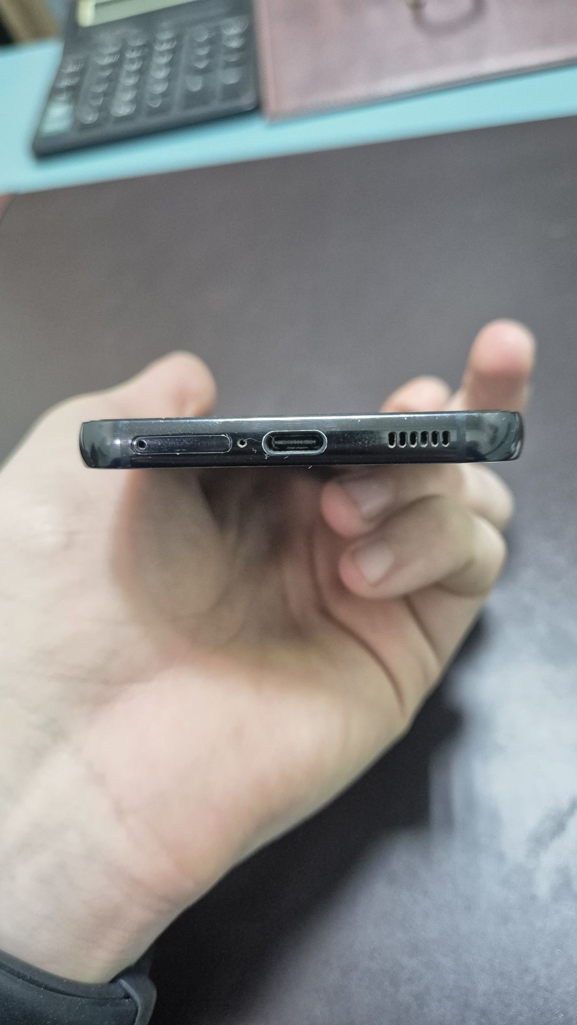 Samsung Galaxy S22 8/256GB Phantom Black

Экран: 6.1
Камера: 50 Мп + 1
