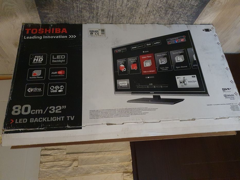 Telewizor toshiba 32 cale model 32RL933