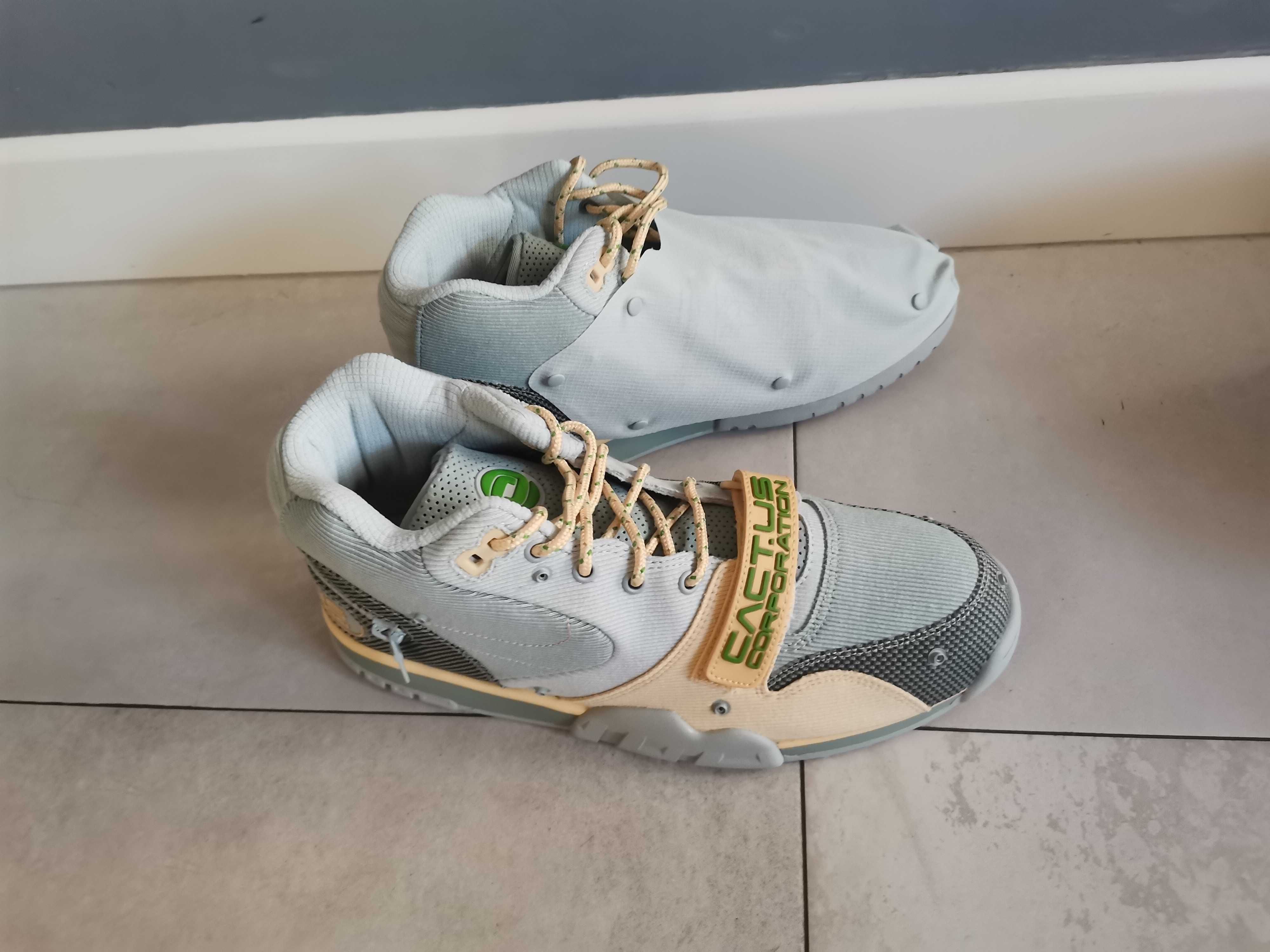 NIKE Travis Scott x Air Trainer 1 SP Grey Haze rozm. 42,5 Unikat