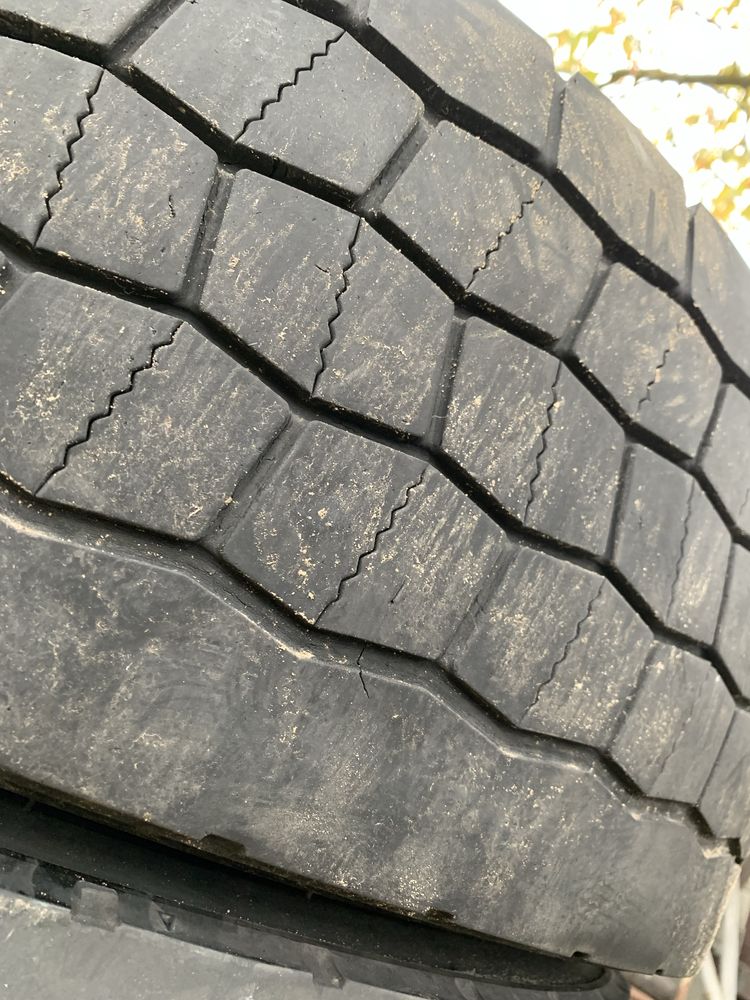 Шини falken 245/70 r19,5