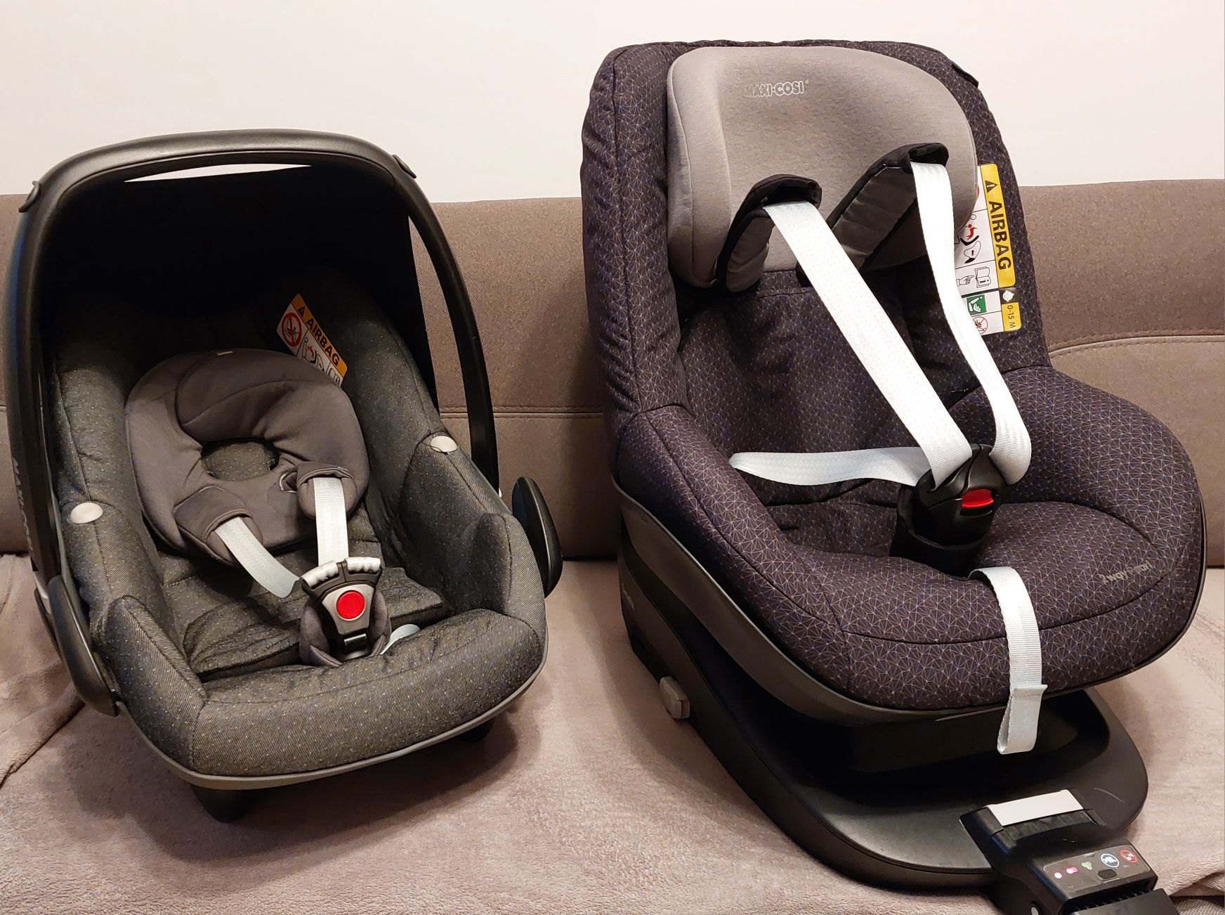 Maxi Cosi 2wayFix (baza) + Pebble Plus (nosidło) + 2wayPearl (fotelik)