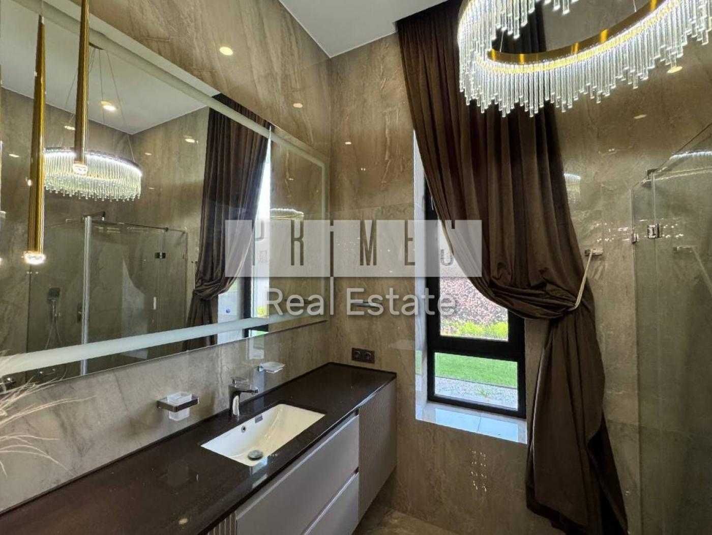 Продається  4-к  будинок площею 240 м² у КМ Green Town ,с. Крушинка