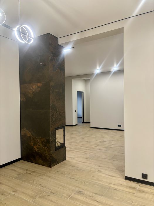 Продам будинок з ремонтом та бомбосховищем з виходом до лісу