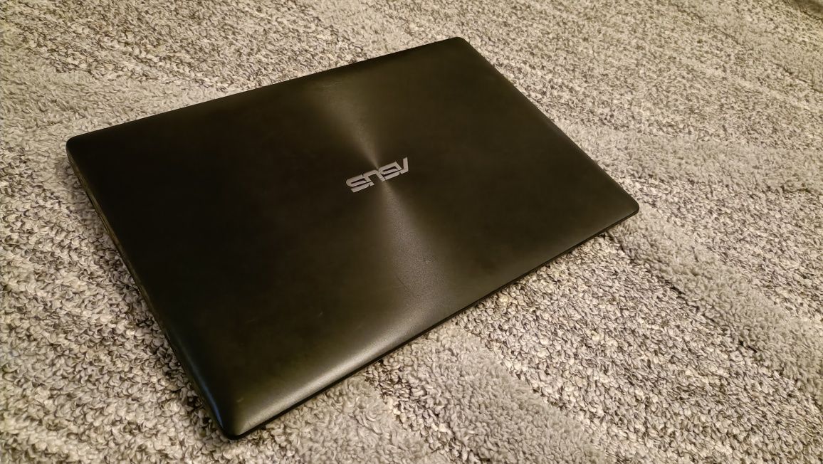 Laptop Asus F553M