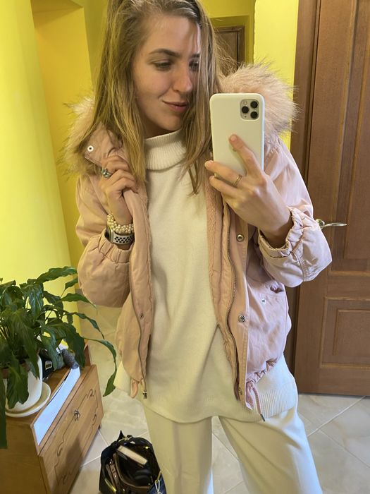 Курточка з капішоном рожева