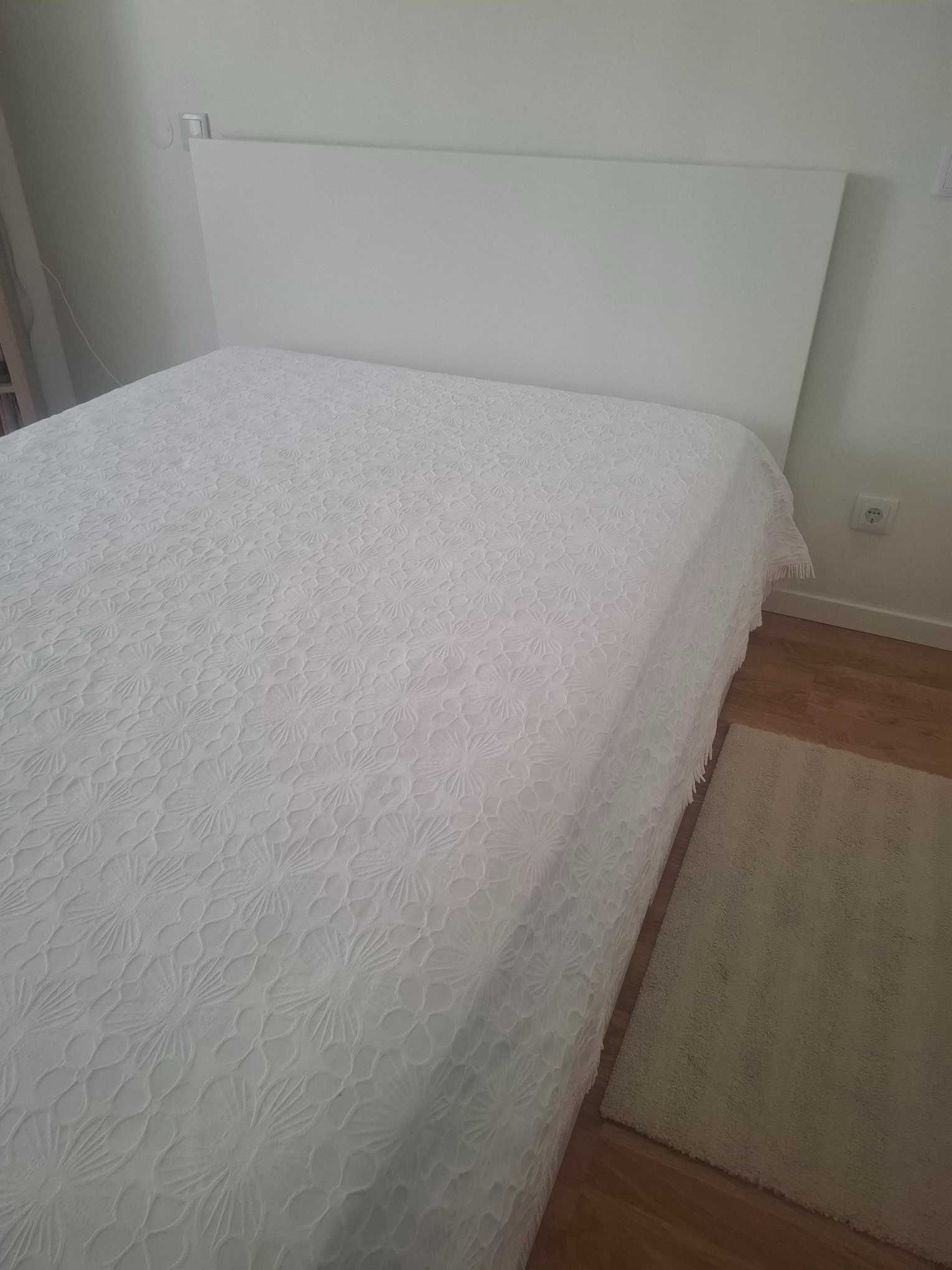 Cama de Casal  IKEA