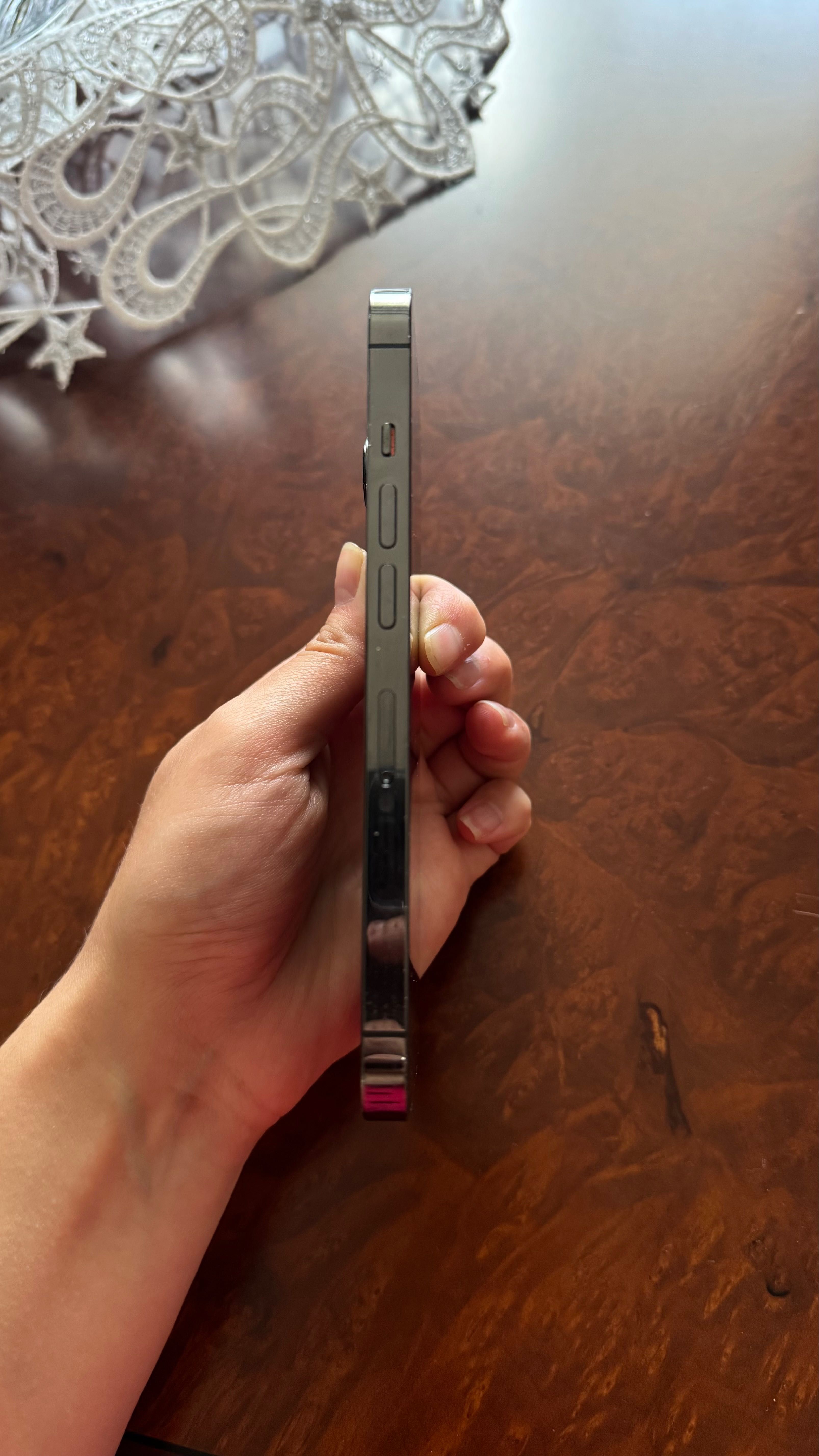 Продам iPhone 13 Pro