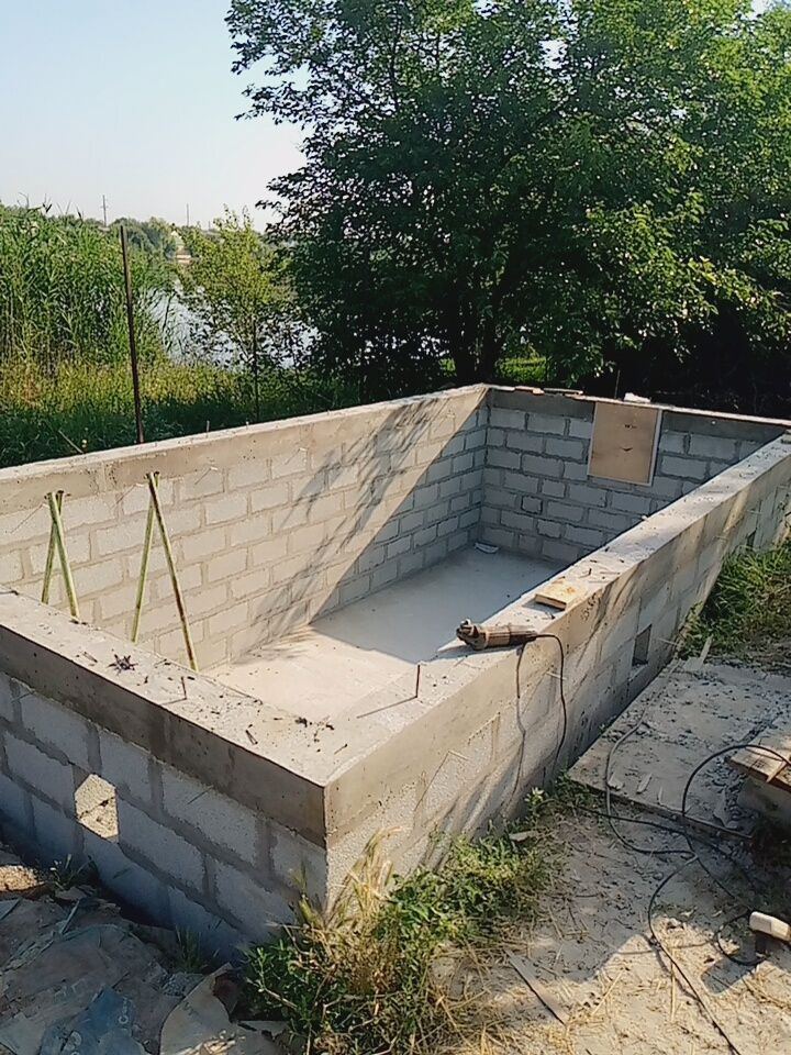 Кладка шлакоблока и газобетона