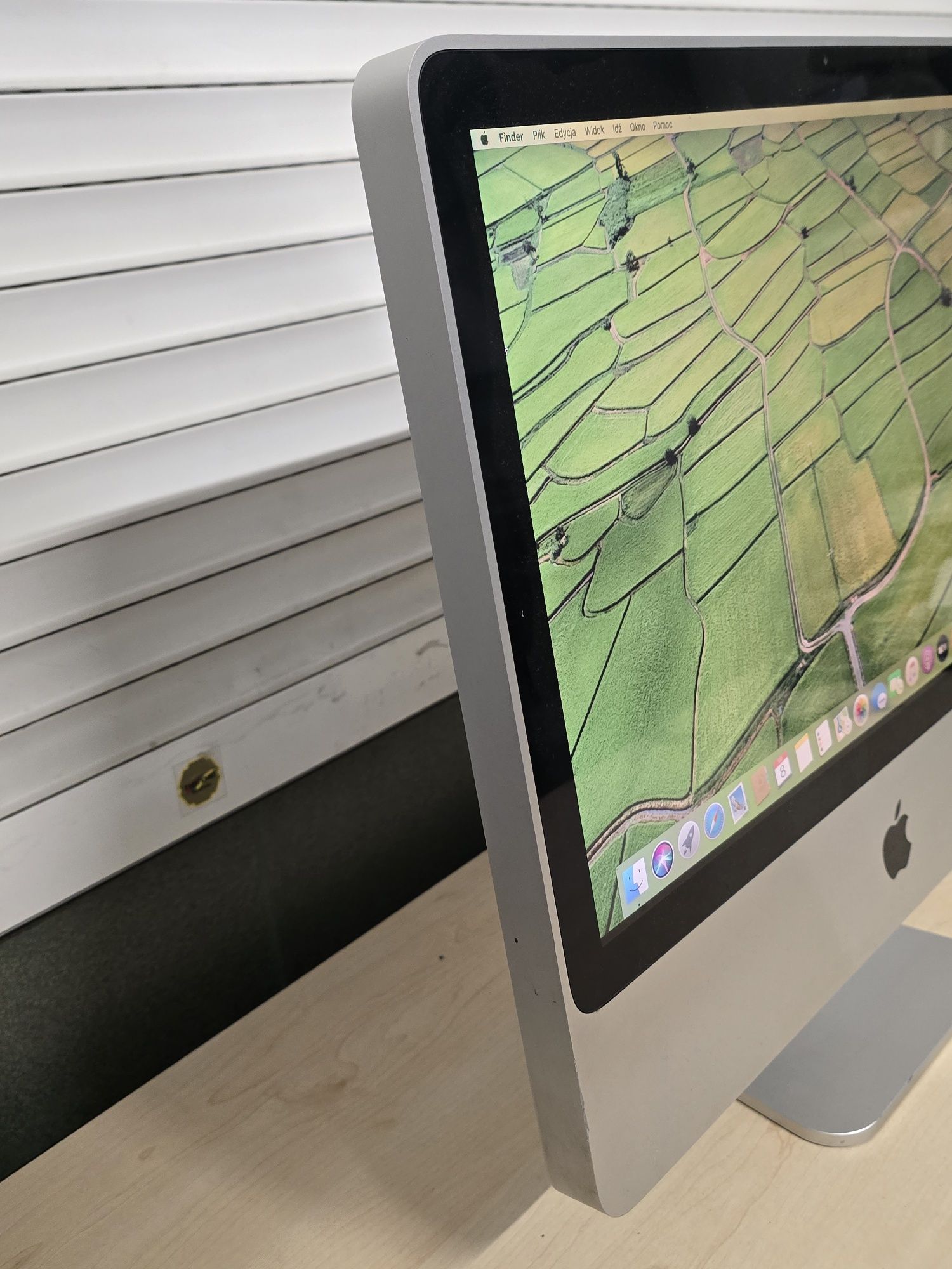 Komputer Stacjonarny z Monitorem Apple iMac 20' 4GB RAM Dysk 500GB Cat
