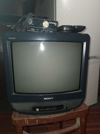 TV Sony  14 cali, dekoder  Ferguson T65, 2 piloty, kabel SCART